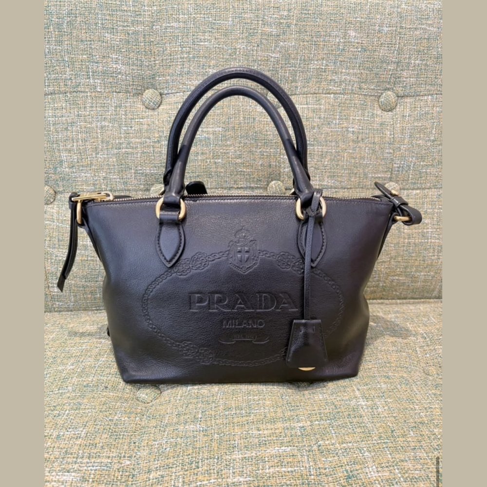 プラダ レザー ハンドバッグ 買取実績