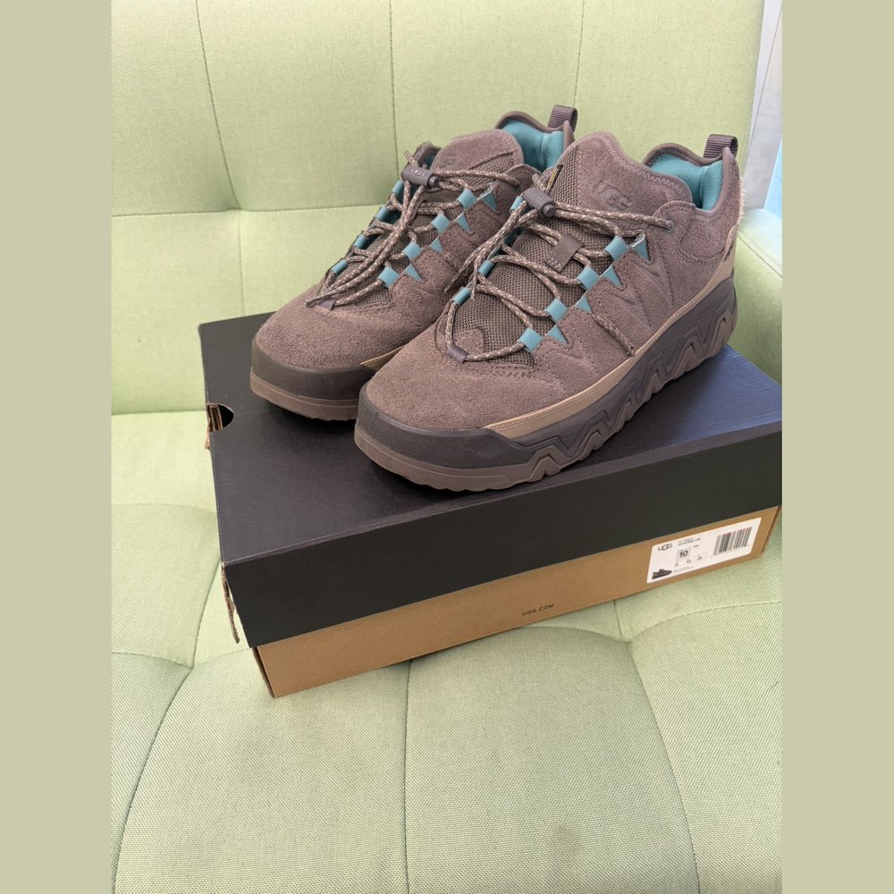 UGG スニーカー(箱付き) 買取実績
