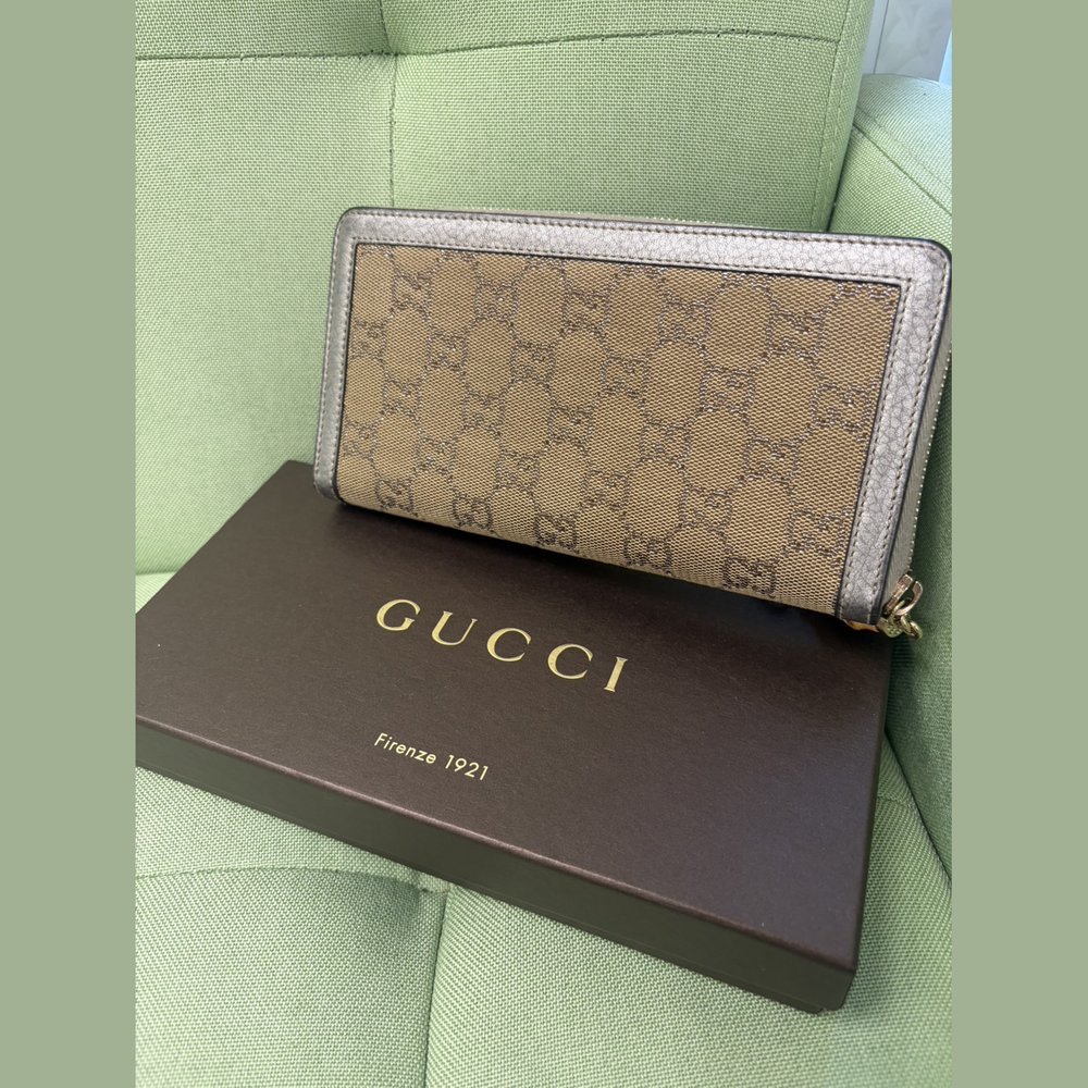 グッチ GGキャンバス ラウンドファスナー財布(箱付き) 買取実績